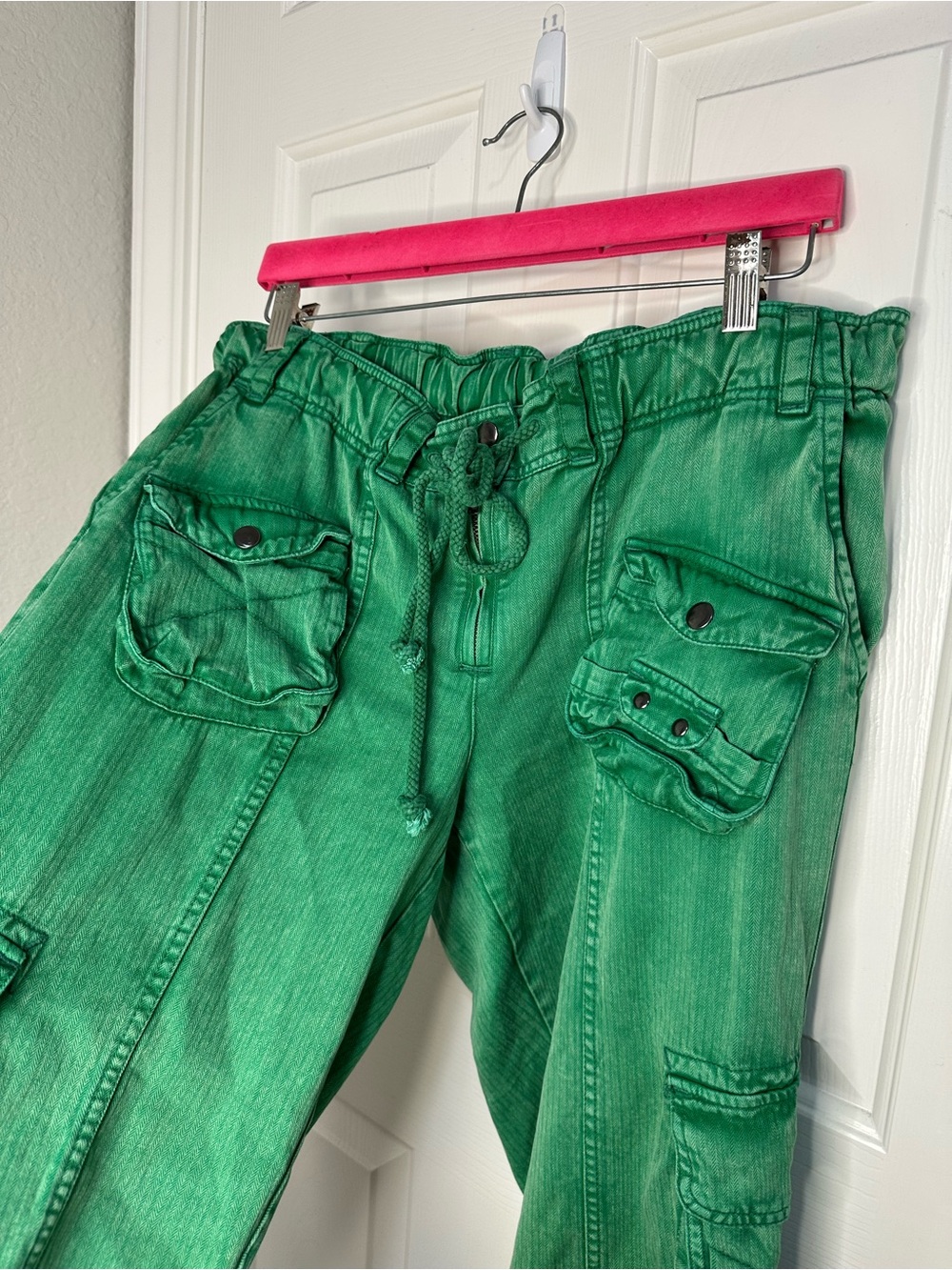We The Free Amazon Kelly Green Tahiti Pull-On Cargo Pants Sz M Streetwear Boho - Picture 3 of 12